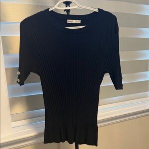 Rafiana Top size L BNWT